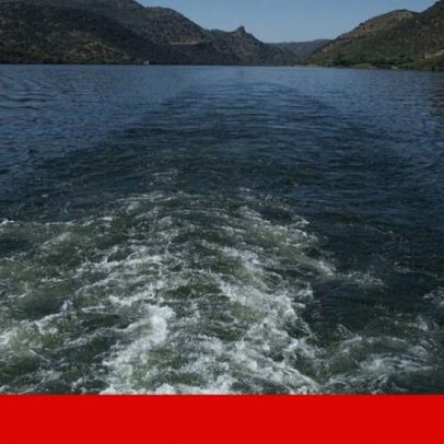 Barco de recreio naufraga no Douro com três a bordo; uma está desaparecida
