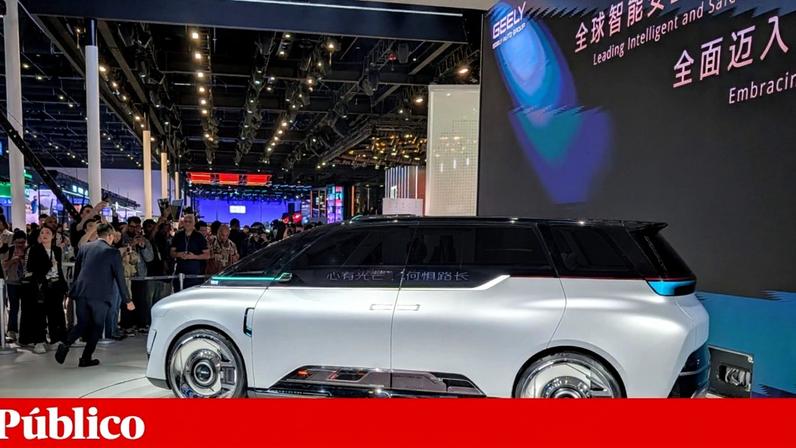 Novo robotáxi chega às ruas com tecnologia de design futurista