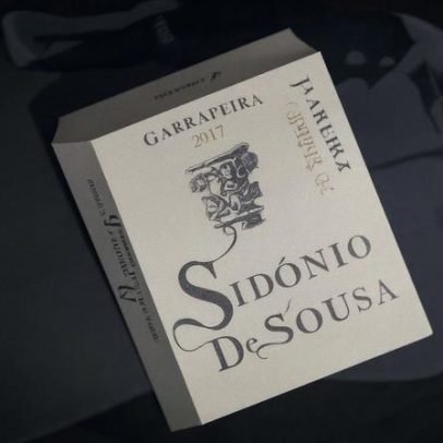 Sidónio de Sousa Garrafeira Tinto 2017 em destaque no mercado de vinhos
