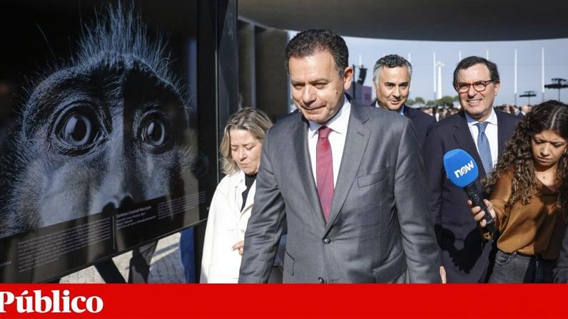 O primeiro-ministro, Luís Montenegro, no final da sua intervenção na cerimónia de apresentação do PTRR, no Pavilhão de Portugal, Parque das Nações, em Lisboa