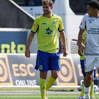 Estrela da Amadora perde com Arouca e aproxima-se da zona de descida