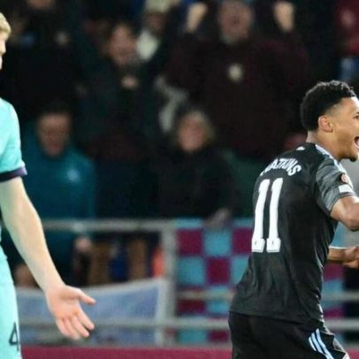 Aston Villa e Friburgo já têm um pé nas meias-finais da Liga Europa