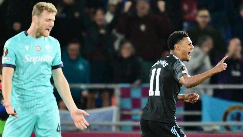 Aston Villa e Friburgo já têm um pé nas meias-finais da Liga Europa