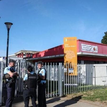 Adolescente hospitalizada após esfaqueamento numa escola secundária em França