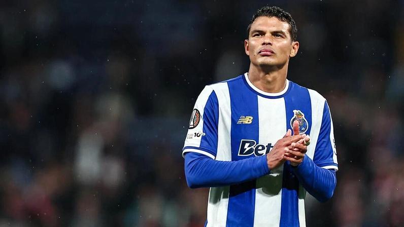 Porto leva onze para jogo com Nottingham Forest e Farioli volta a poupar