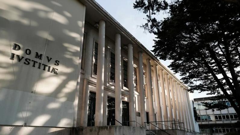 Caso está a ser julgado no Tribunal de Leiria