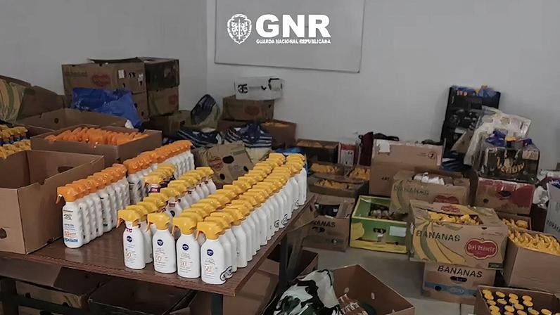 Rede internacional de furtos em grandes superfícies lucra mais de 100 mil euros