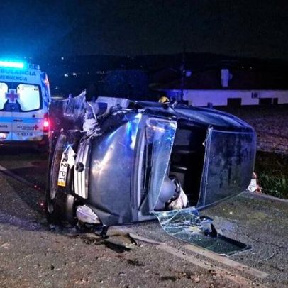 Capotamento em Amares deixa ferido