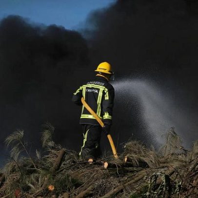 Incêndio em Vale de Cambra mobiliza cerca de 100 bombeiros e 5 meios aéreos