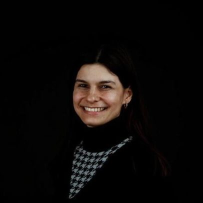 Análise crítica revela visões sobre a burguesia contemporânea