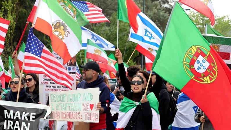 Iranianos em Lisboa defendem continuidade da guerra para mudar o regime