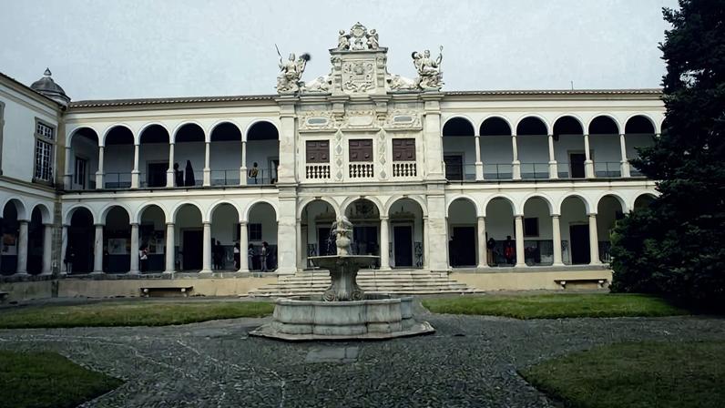 Proposta para curso de Medicina na Universidade de Évora novamente chumbada