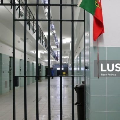 Relatório revela maus-tratos em prisões e restrições a protestos em Portugal