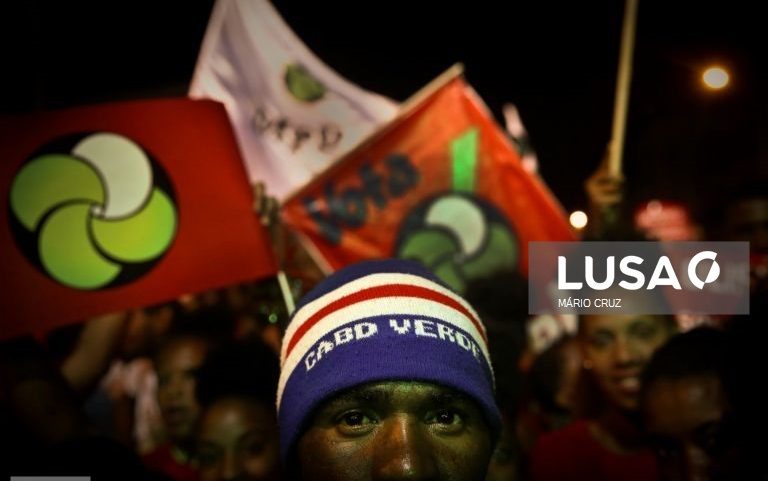Partido no poder em Cabo Verde apresenta listas renovadas para legislativas
