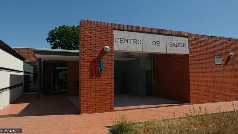 Centros de saúde devem oferecer marcação online e pedidos de receitas, estudo