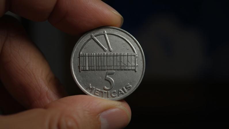 Moçambique congela 54 milhões de euros em branqueamento de capitais em 2025