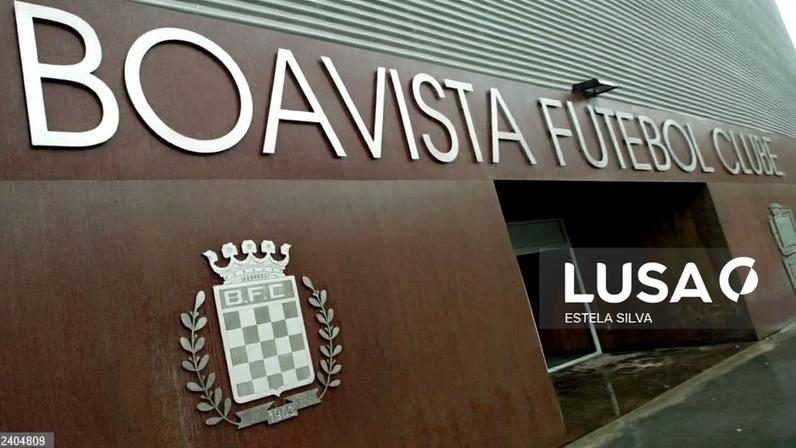 Estádio do Bessa e complexo desportivo vão a leilão por 38 milhões de euros