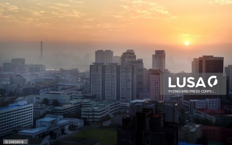 Coreia do Norte em recuperação económica com apoio de Pequim e Moscou, segundo Seul