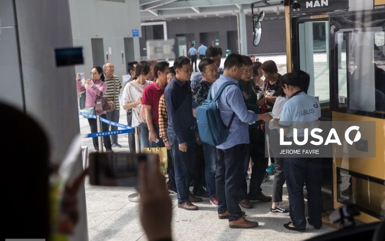 Deputados pedem que Macau subsidie transportes face à subida do petróleo