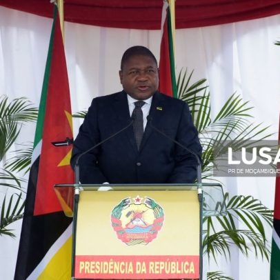 Antigos PR em Moçambique recebem casa, pensão, salário, viagens e carros