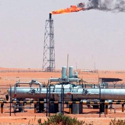 Arábia Saudita repara oleoduto e normaliza fornecimento de crude