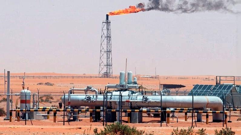 Arábia Saudita repara oleoduto e normaliza fornecimento de crude