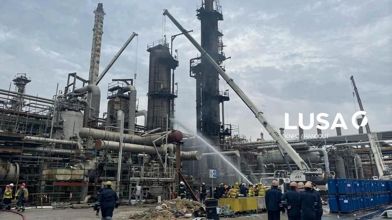 Ataque com drones iranianos provoca incêndio numa refinaria do Kuwait