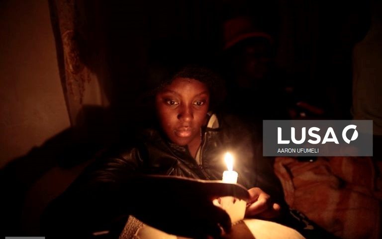 Vandalização de torres deixa quase 270 mil famílias angolanas sem eletricidade