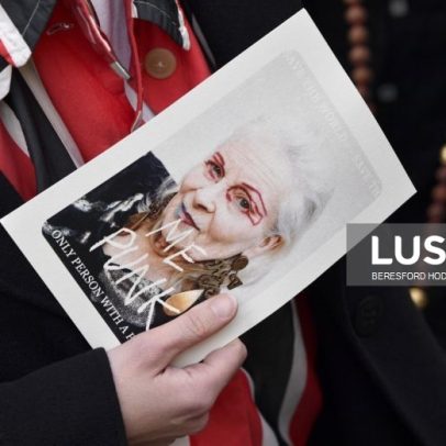 Quatro décadas de joias de Vivienne Westwood em exposição em Macau