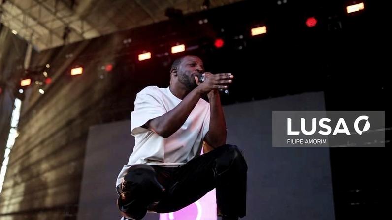 Festival Mochila leva Sam the Kid e Dino d'Santiago a Faro em maio