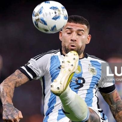 Otamendi marca penálti na goleada da Argentina; Brasil vence a Croácia