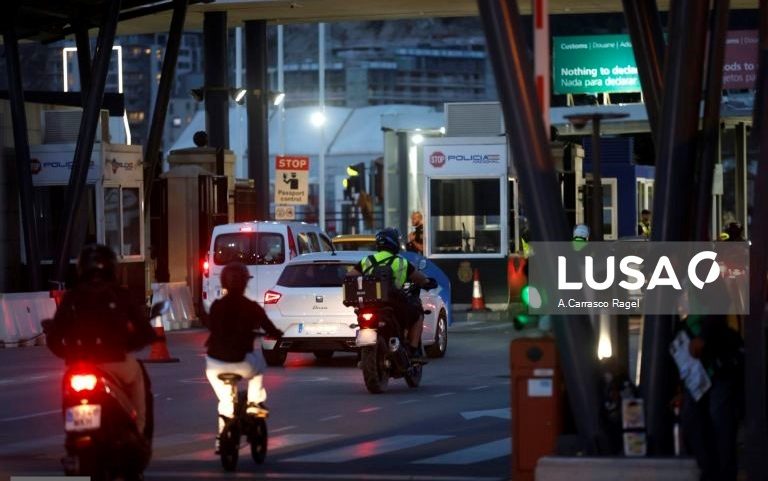 Gibraltar implementa sistema de alta segurança na fronteira até julho
