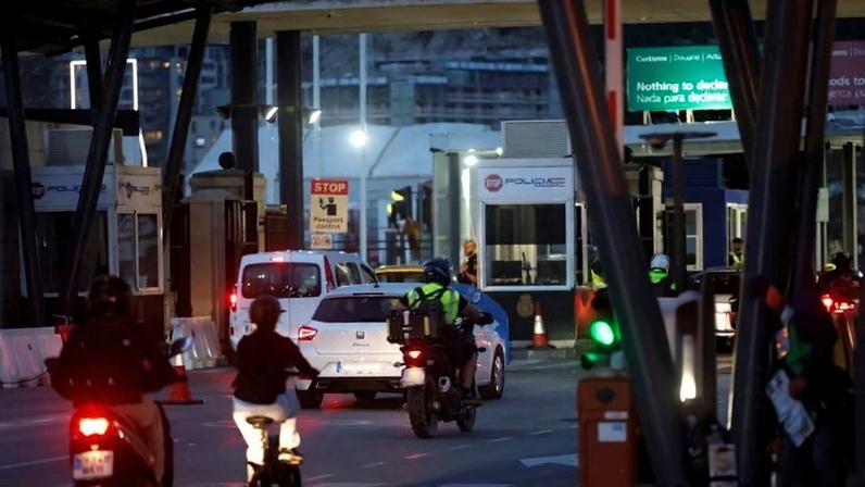 Gibraltar implementa sistema de alta segurança na fronteira até julho
