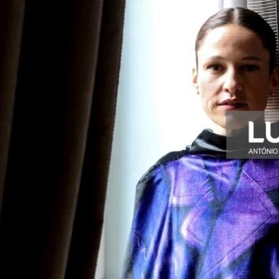 Carminho apresenta seu novo álbum em mais de 40 espetáculos