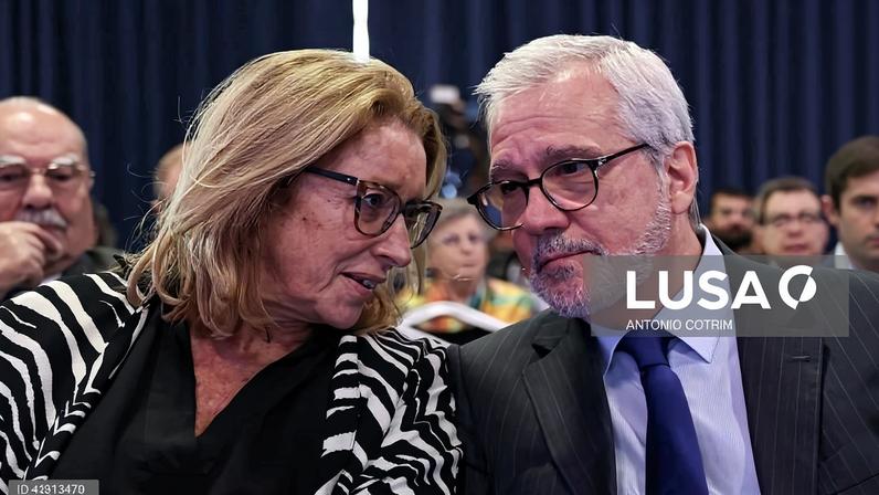 Governo reúne-se hoje com UGT e patrões sobre alterações à lei laboral