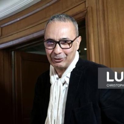 Escritor franco-argelino exilado condenado a três anos de prisão na Argélia