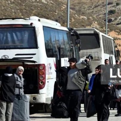 Israel pede evacuação de zona entre Síria e Líbano antes de ataques