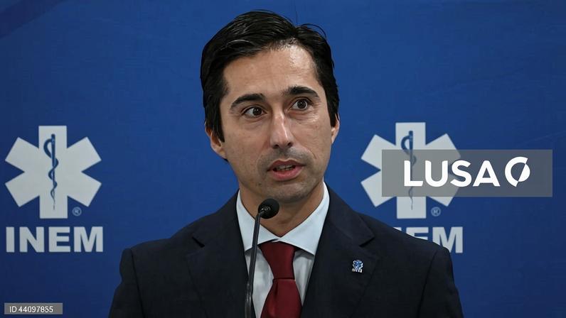 Ex-presidente do INEM diz que apenas um turno da greve afetou serviços mínimos