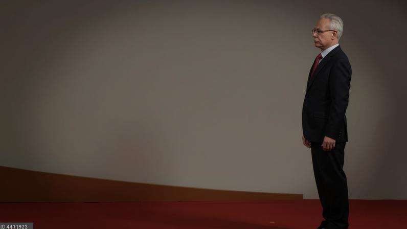 Líder do Governo de Macau promete reprimir ligações a forças externas hostis