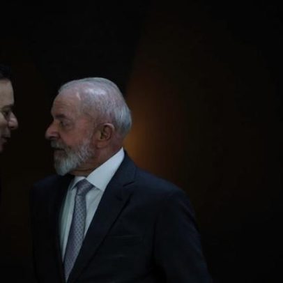 Lula discute imigração, xenofobia e aeronáutica com Seguro e Montenegro