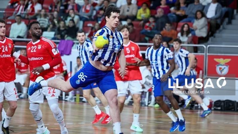 Pivô Ricardo Brandão renova com o FC Porto até 2029