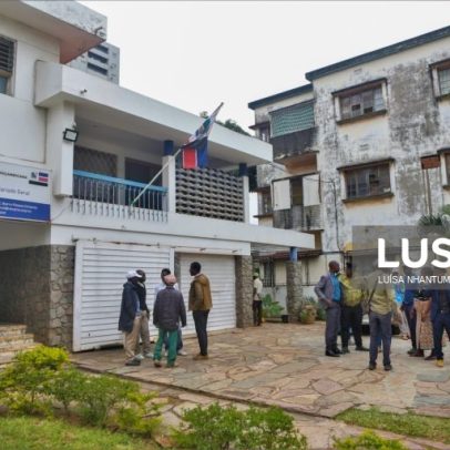 Desmobilizados da Renamo mantêm ocupação de sedes até saída do líder