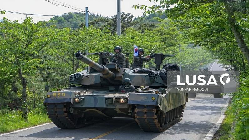 Coreia do Sul planeia reduzir efetivos na fronteira com Coreia do Norte até 2040