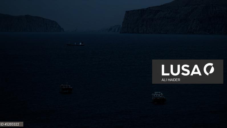 Teerão adverte que navios que se aproximarem de estreito de Ormuz violam cessar-fogo