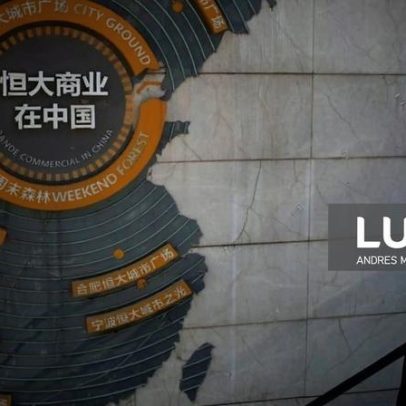 Fundador da Evergrande declara-se culpado de várias acusações