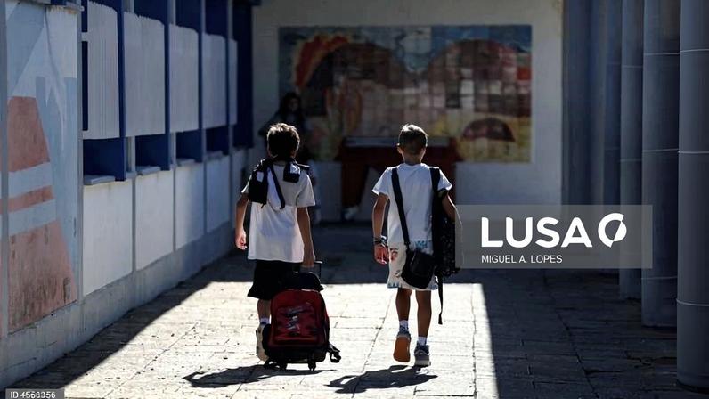 Ministério da Educação abre concurso para vinculação aos quadros de 1.406 técnicos especializados