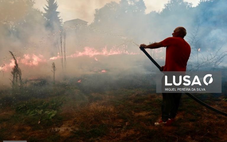 Aguiar-Branco marca arranque da comissão técnica independente aos incêndios para 22 de abril