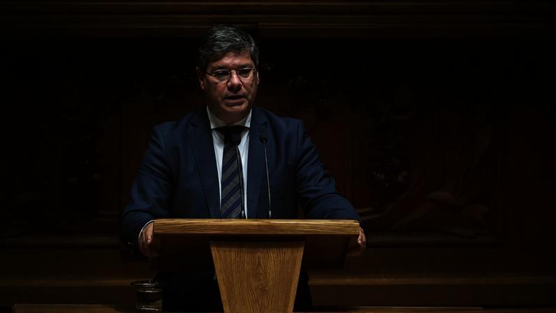 PS volta a pedir ao TC fiscalização da perda da nacionalidade por crimes graves