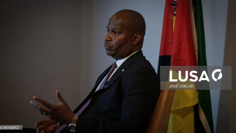 Presidente moçambicano pede mais dois voos e nova rota da Ethiopian Airlines