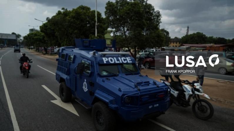 Futebolista ganês Dominic Frimpong morre em ataque ao autocarro da equipa